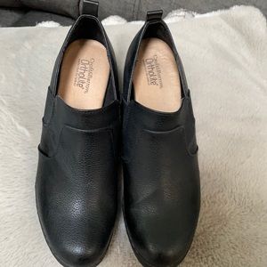 Croft&Barrow Ortholite Black ankle boot size 10